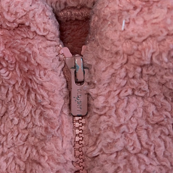 Old Navy Pink Sherpa Vest for Girl Baby - Pink Paradigm with Zip Up (0-3 M) - Picture 3 of 6